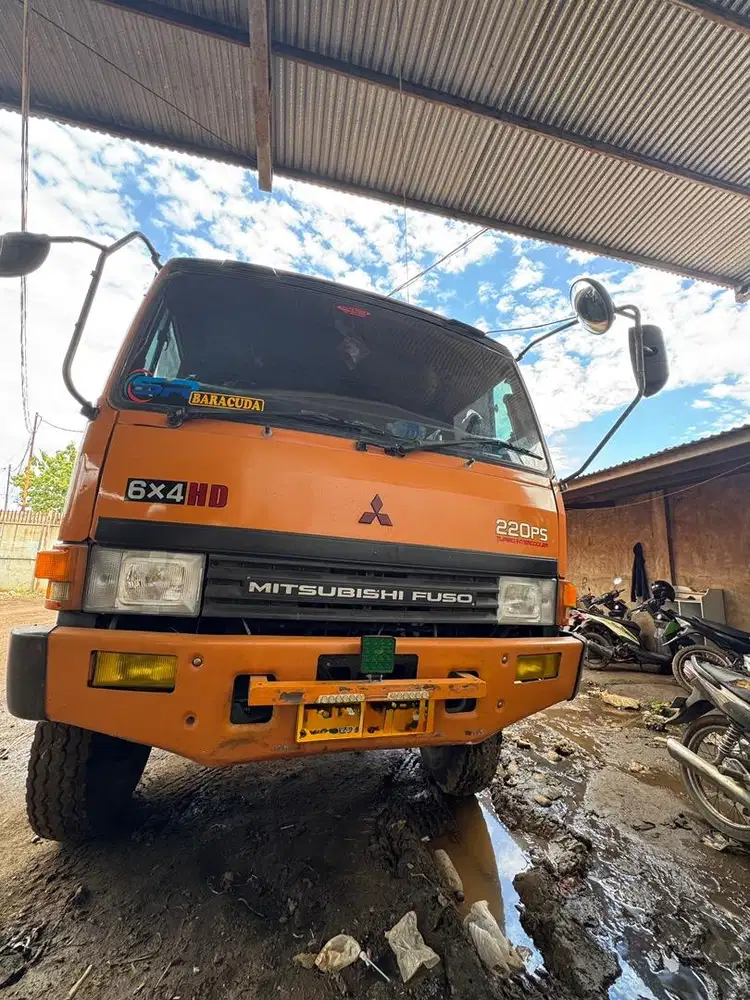 Mitsubishi Fuso 6x4 HD