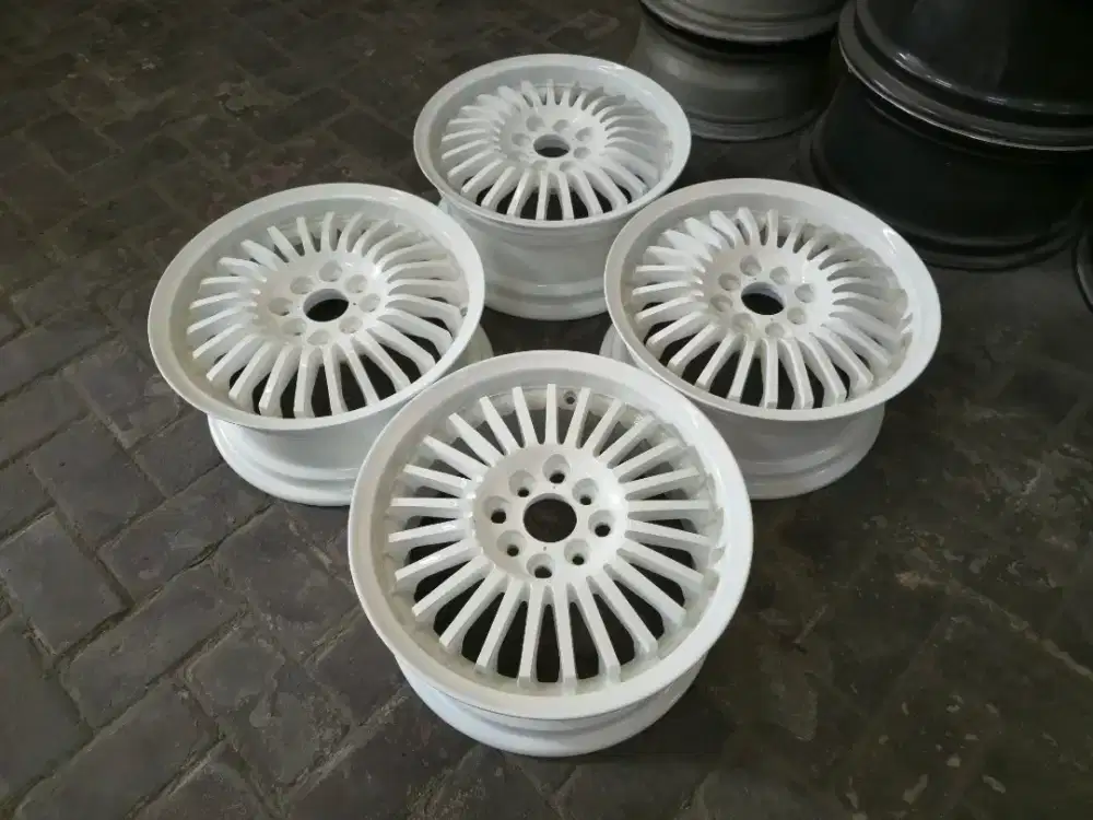 Velg RALLY R15 Avanza Xenia Livina Evalia Confero Binguo Accord Carry