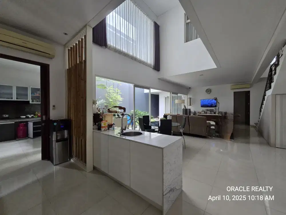Jual Rumah Tropikal Minimalis Graha Family