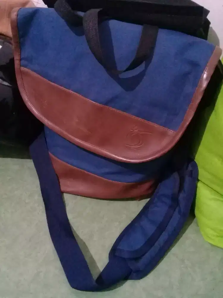 Tas selempang pria /wanita
