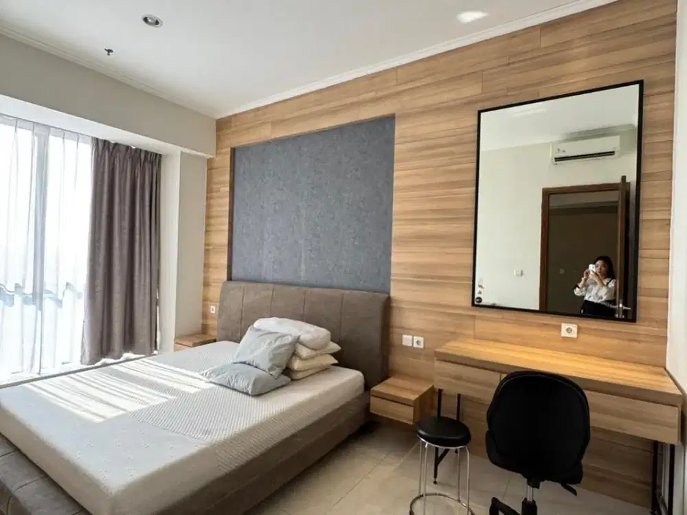 disewakan 2+1 bedroom full furnish taman anggrek residence