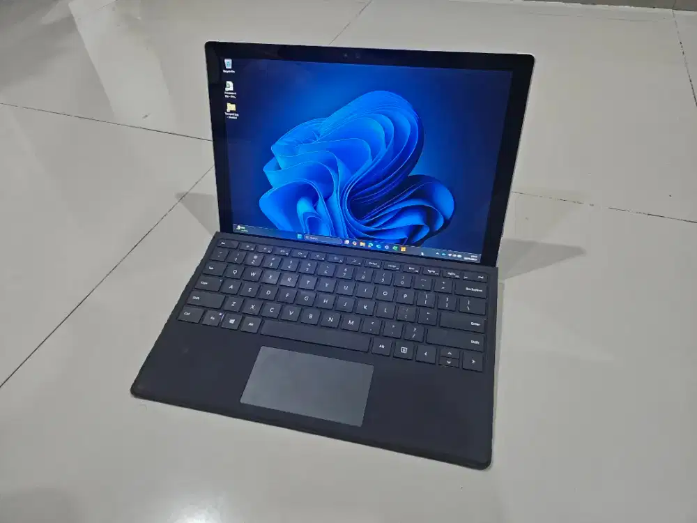 Microsoft Surface Pro 4 Silver 4/128 i5 Gen 6 Mulus Laptop Tablet 2in1