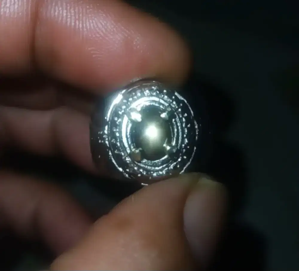 Batu permata black safir star natural