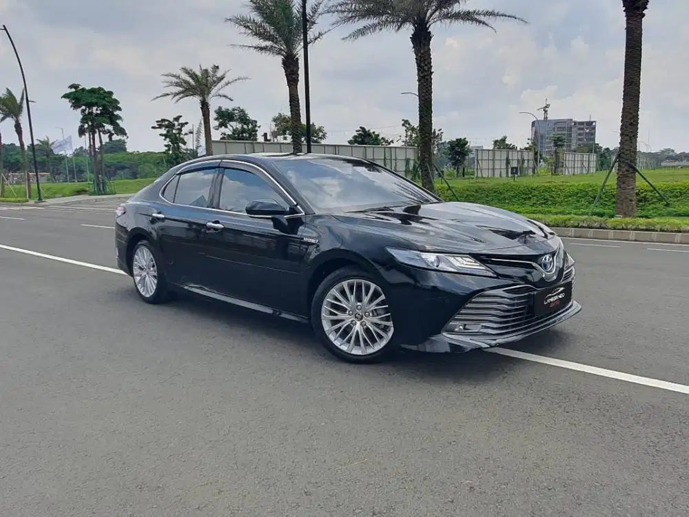 [LOW ODO!!] CAMRY V HYBRID 2019