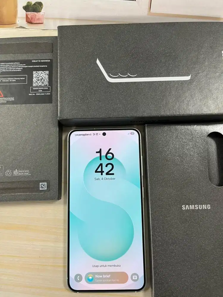 SAMSUNG S25 BASIC 12/512 RESMI SEIN
