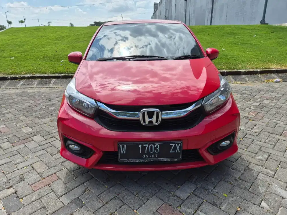 Honda brio E AT
