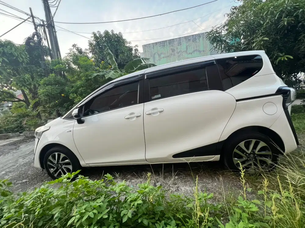 Toyota Sienta 2017 Bensin
