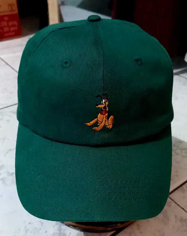 Topi Logo Anjing Pluto Walt Disney Mickey Original Second Hijau Botol