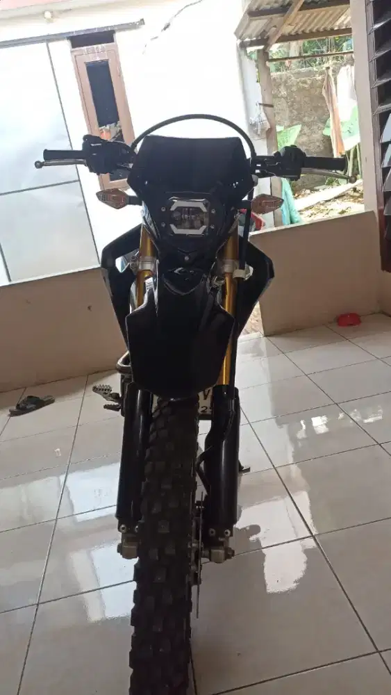 Over kredit motor tril