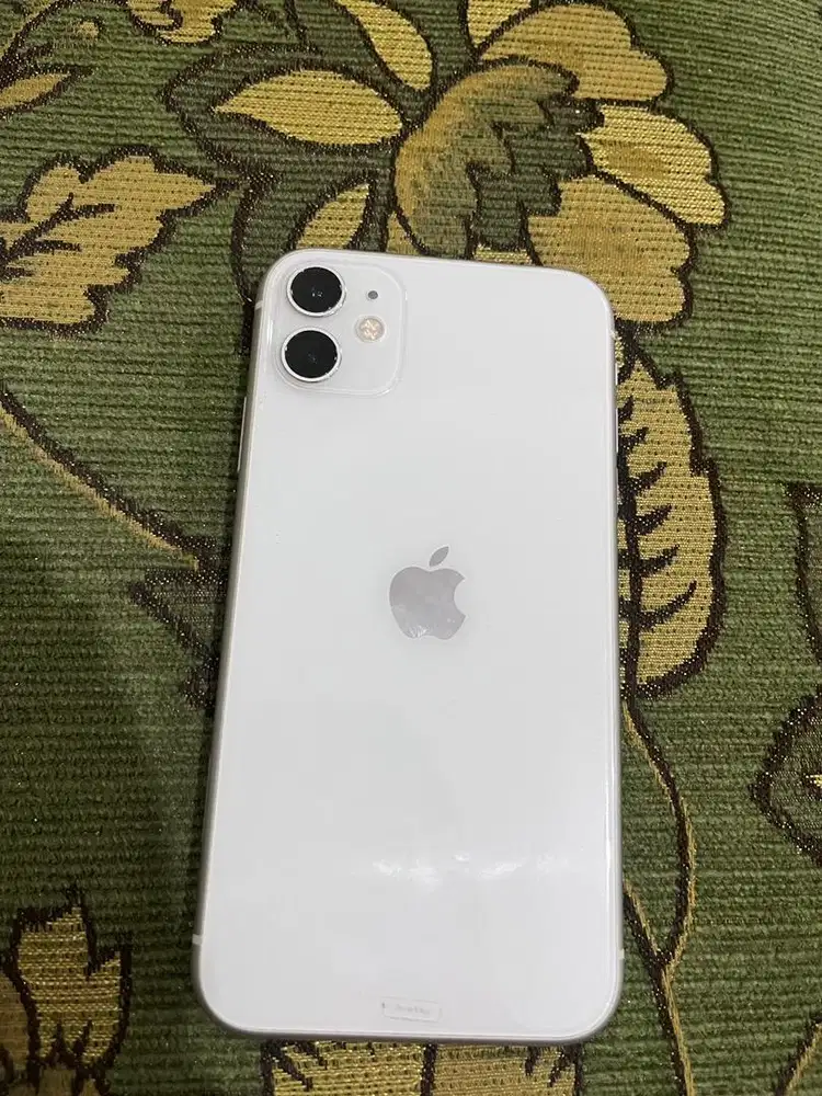 Iphone 11 putih 64 gb ibox resmi bukan inter