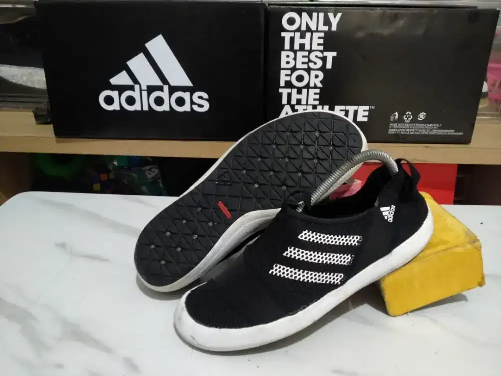 Adidas Slip on Traxion