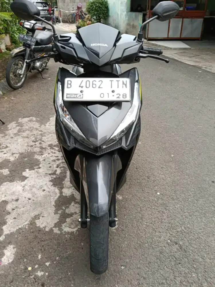 DIJUAL CASH HONDA VARIO 125 CBS ISS THN 2017 PAJAK IDUP SIAP PAKAI