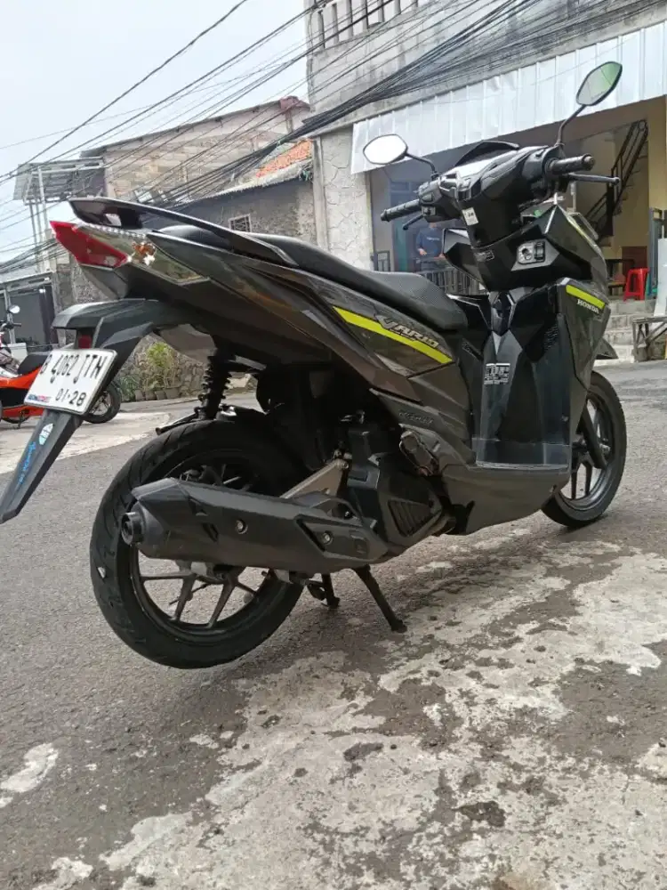 DIJUAL CASH HONDA VARIO 125 CBS ISS THN 2017 PAJAK IDUP SIAP PAKAI