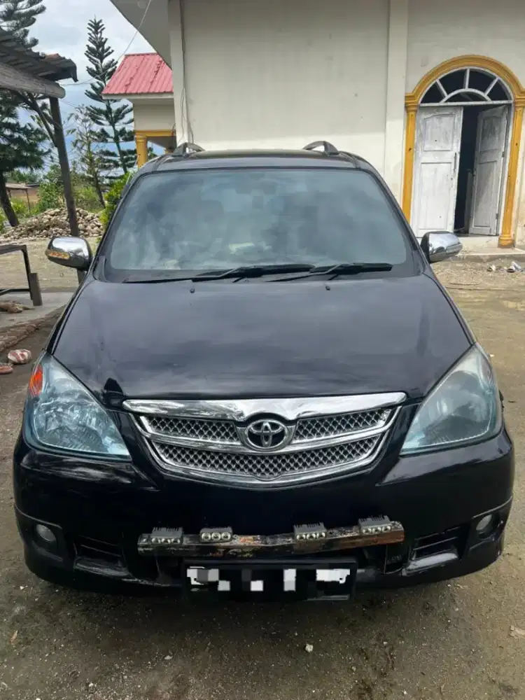 AVANZA HITAM muluss