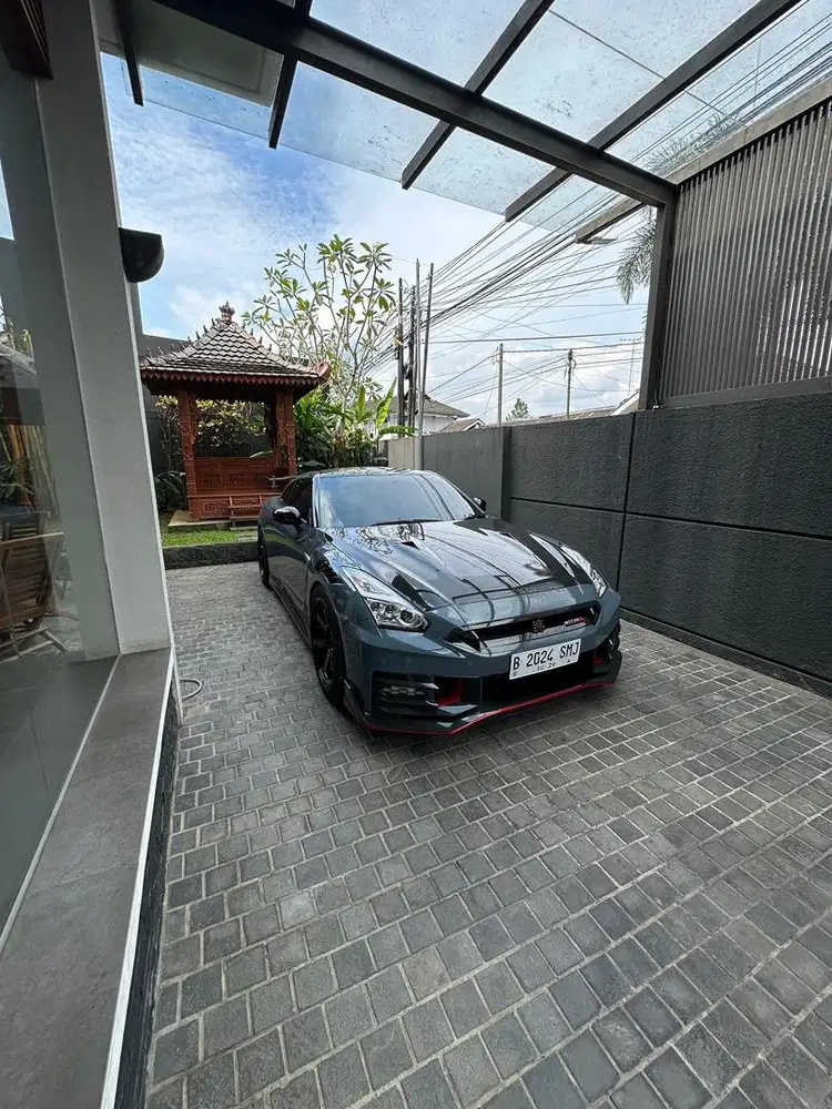 GTR R35 NISMO A/T