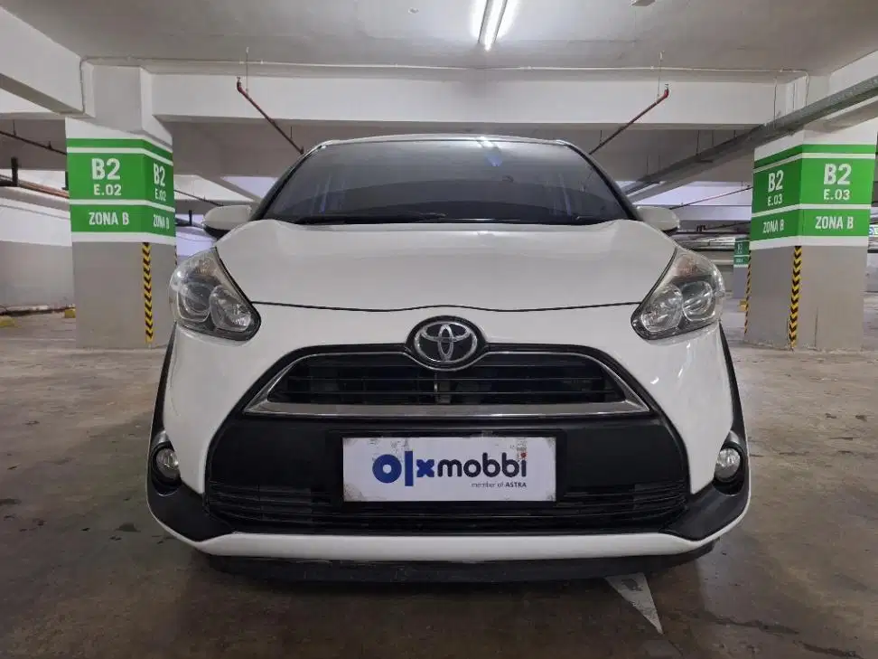DP 5% Toyota Sienta 1.5 V Bensin-AT 2016 EYH