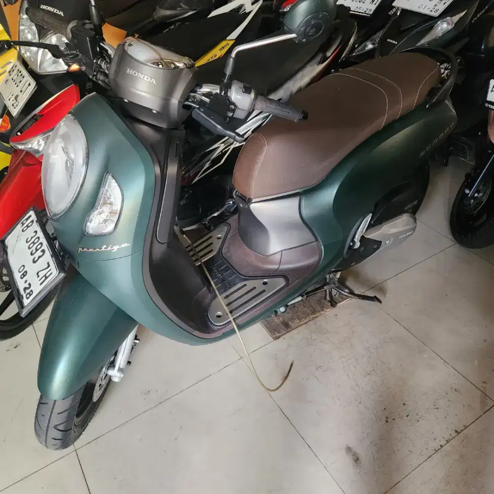 Scoopy keyless hijau 2023 Gbm bisa kredit atau tunai