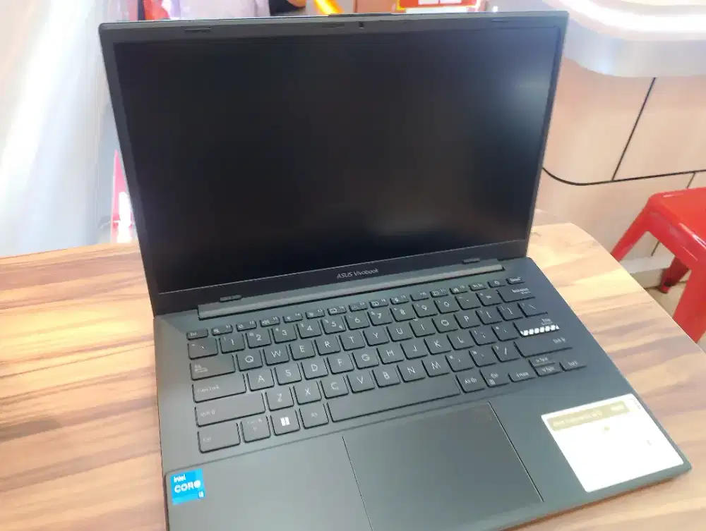 Asus Intel Celeron 8 GB