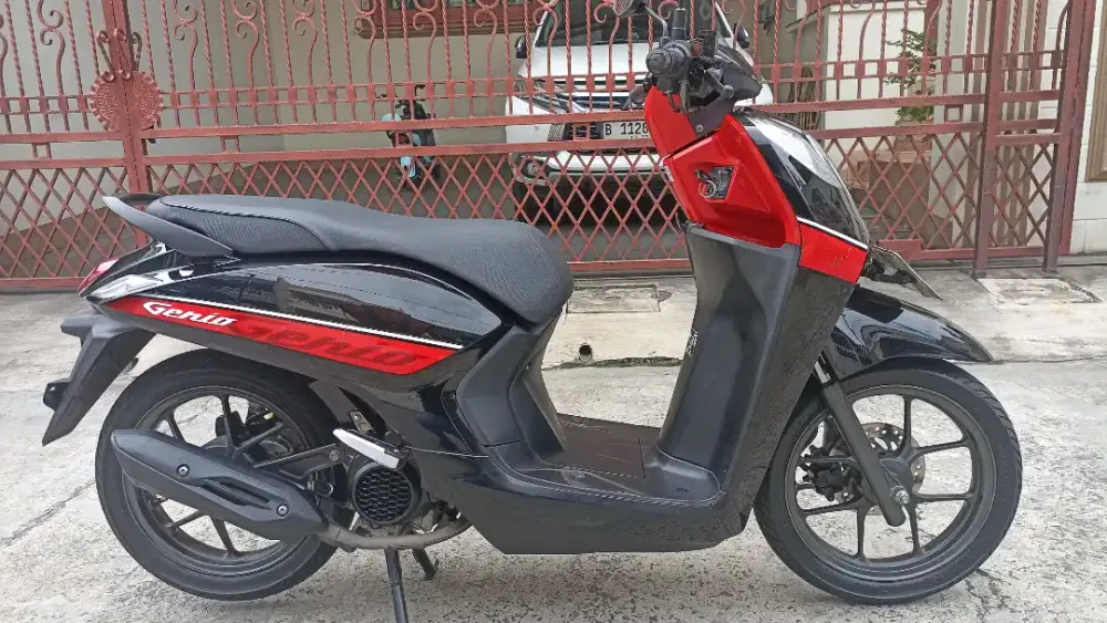 Honda Genio tahun 2019 ( pajak baru 10-2026 ).