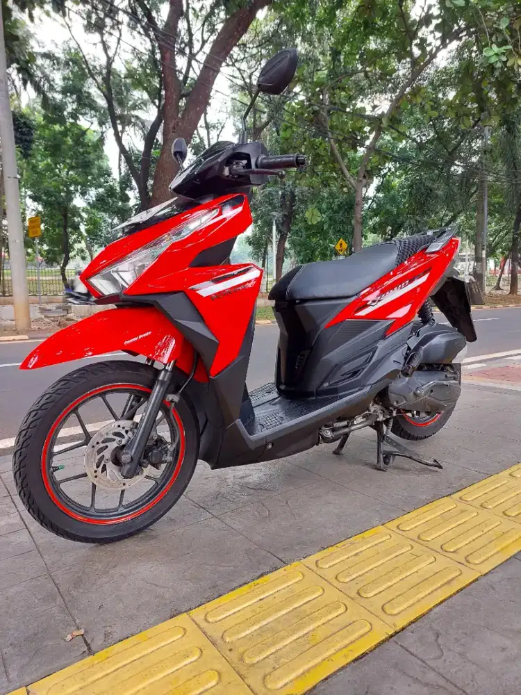 DIJUAL CASH HONDA VARIO 125 CBS ISS THN 2017 PAJAK IDUP SIAP PAKAI