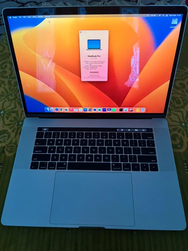 Macbook Pro 2017 Internal 256 RAM 16