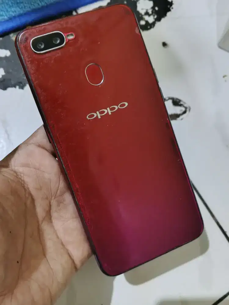 Oppo f9 Ram 4/64 .No Minus lecet pemakaian aja..HP BATANGAN