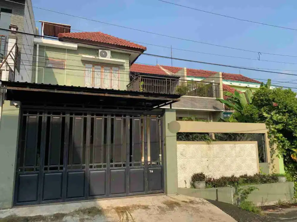 Rumah Bagus Semi Furnished Dekat Taman Jaya Wijaya Surakarta