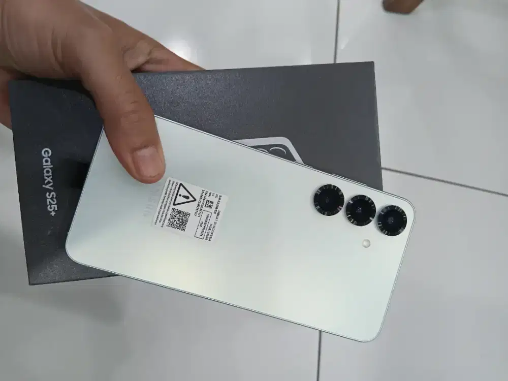 Samsung s25 plus 12/256 New Bnob g dan 1 tahun