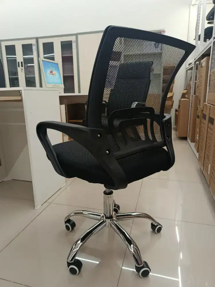 Kursi kantor selma