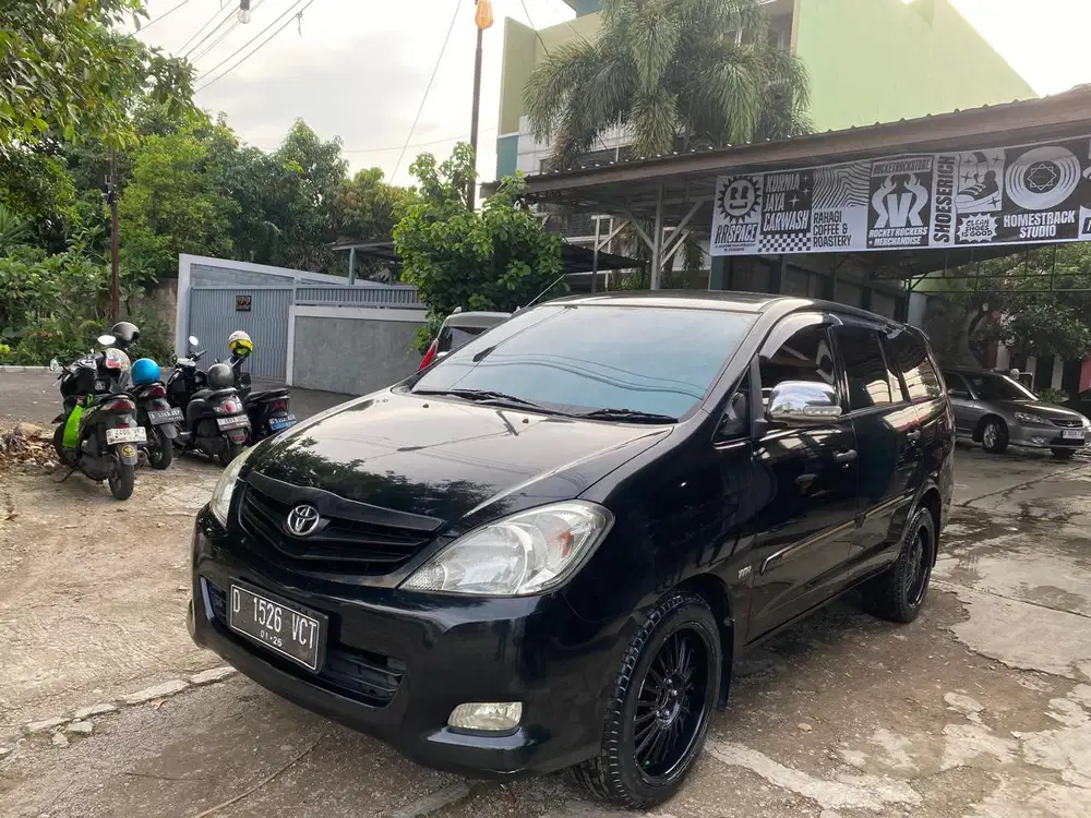 Toyota Kijang 2011 Bensin