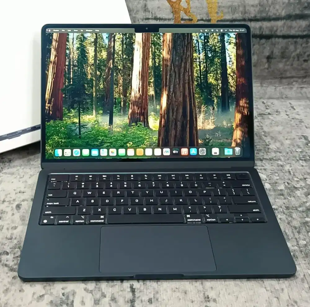 MacBook Air M3 2024 8GB 256GB MidNight Blue Fulset iBox Like New