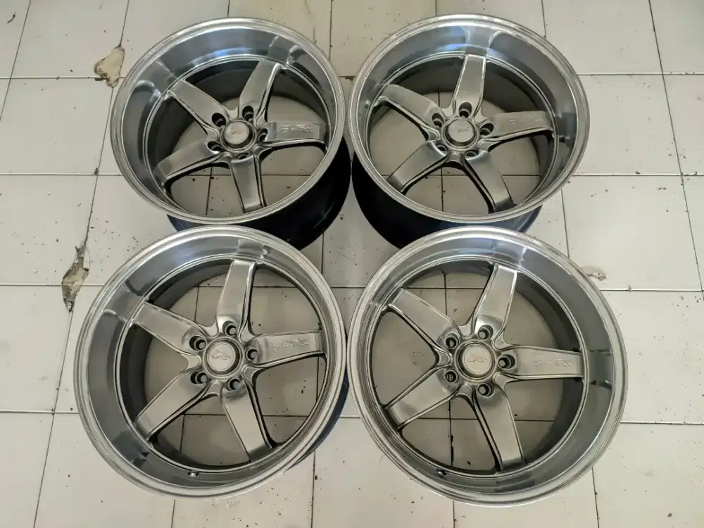 R18 Samlong L9,5 Et25 PCD 5x114 2nd Like new