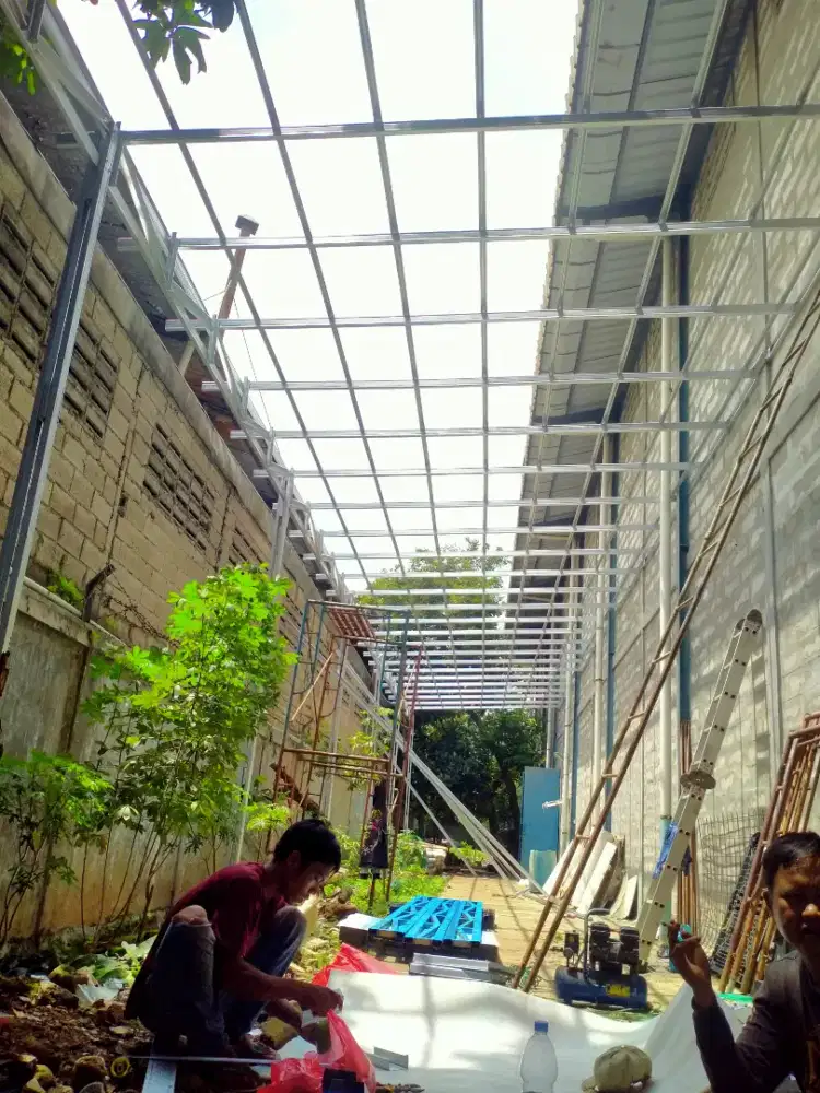 Kanopi Baja Ringan  Taman Rumah