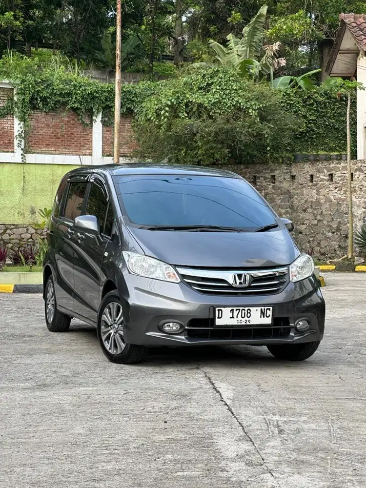HONDA FREED SD AT 2012