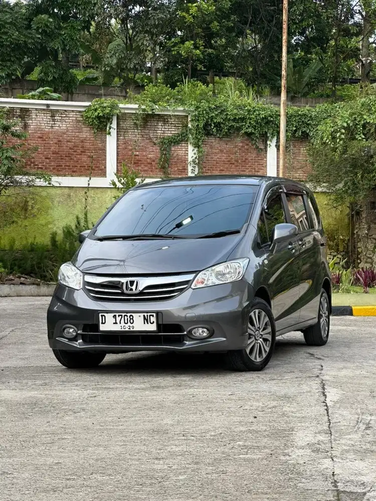 HONDA FREED SD AT 2012