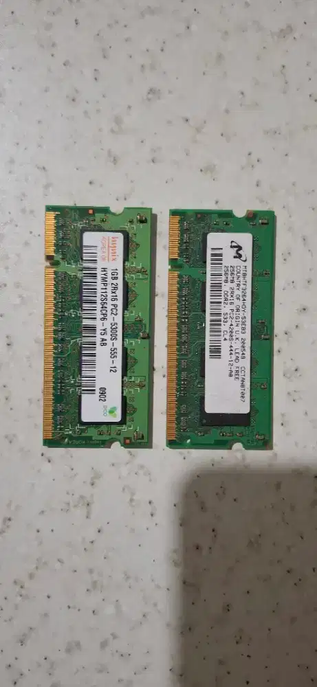 Memori laptop lawas