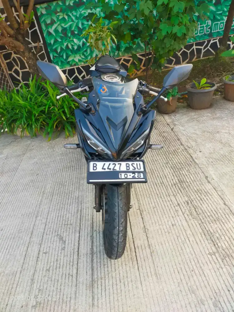 CBR 150R BLACK MATTE ISTIMEWA