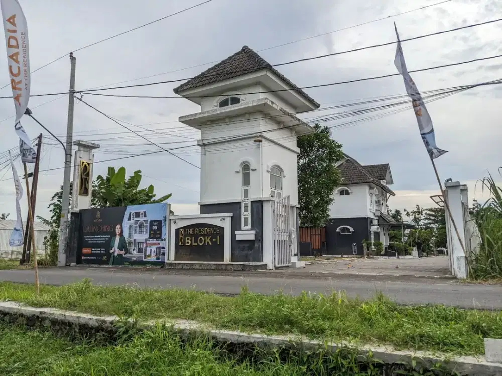 Rumah 3 Lantai Full Fasilitas, 20 Menit ke Pusat Kota Jogja