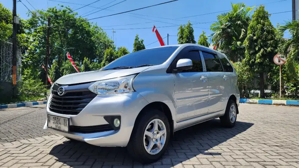 XENIA R DELUXE MANUAL 2017