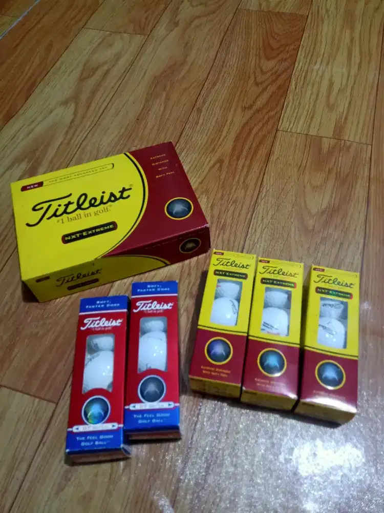 Bola Golf Titleist