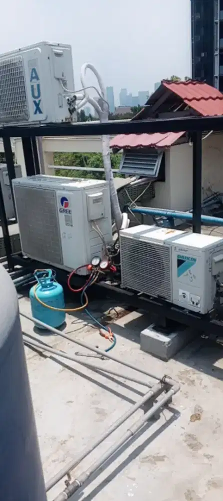 Service Ac,Mesin Cuci,Kulkas,Pompa Air dan Bongkar Pasang AC.