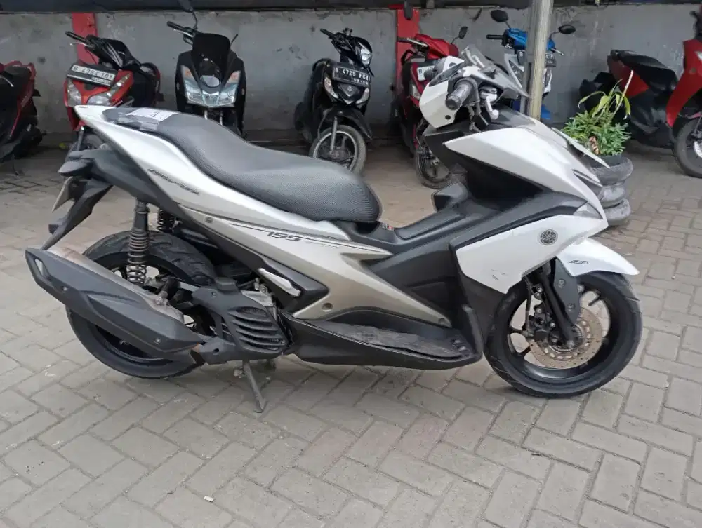 [PROMO OKT] Yamaha Aerox Tahun 2018 Surat Komplit