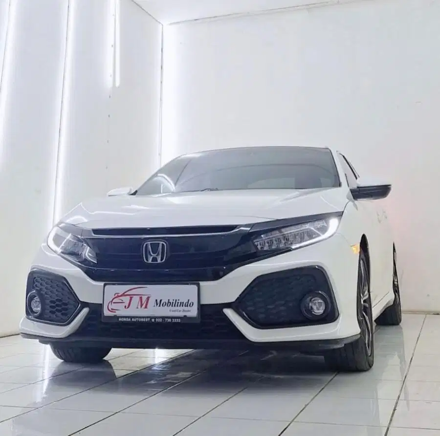 TDP 45 JT Honda Civic Turbo E 1.5 CVT  hatchback 2018 istimewa km 38