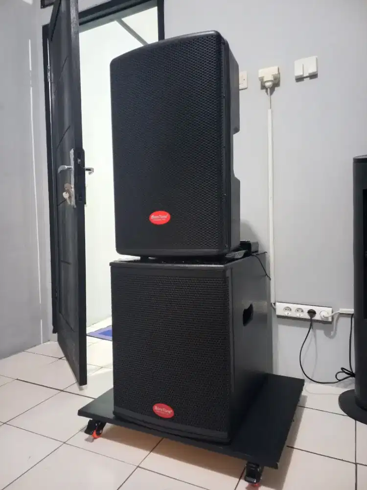 Speaker Aktif Baretone Max 12 HD & Subwoofer SW 15 - Second Like New