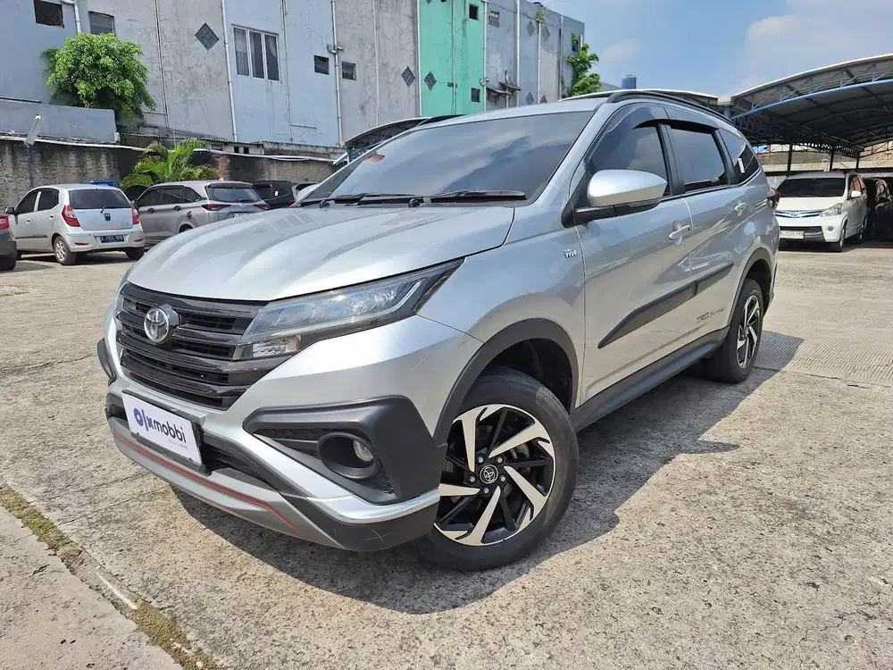 DP MURAH - Toyota Rush 1.5 TRD Sportivo Bensin-MT 2018