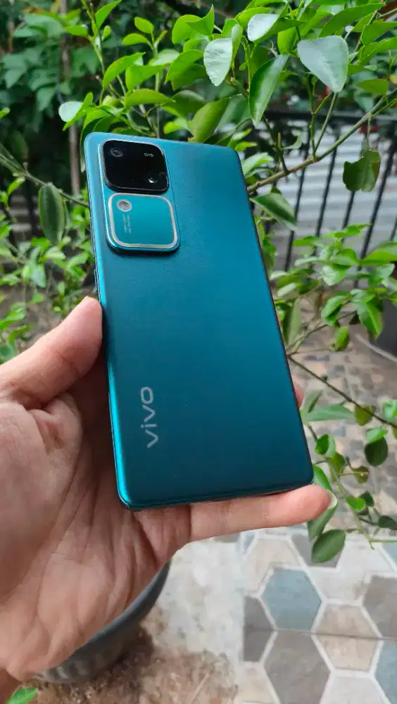 Dijual Murah bsa TT VIVO v30 12/512GB Snap7 GEN3 Normal Mulus No Minus