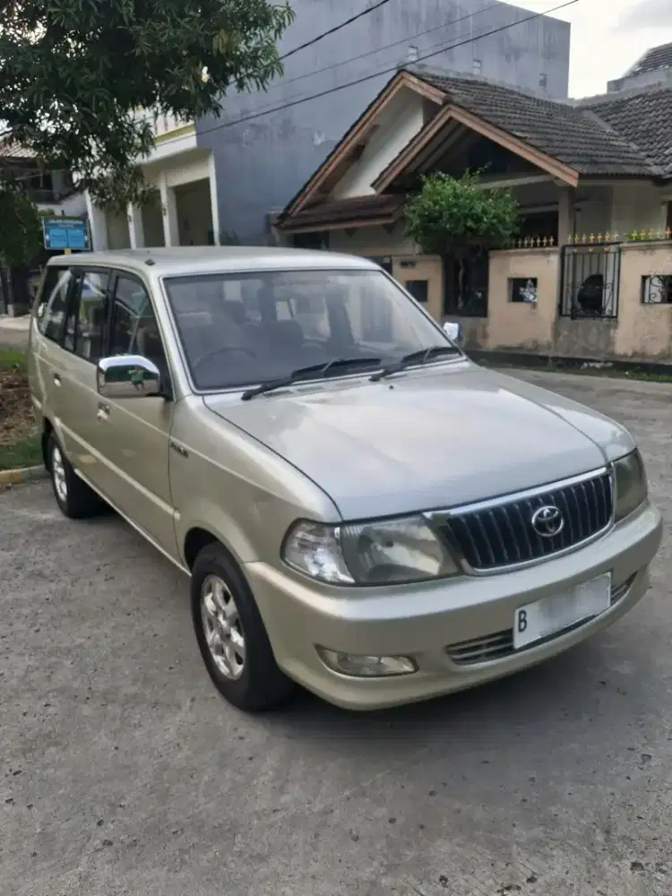 Toyota Kijang LGX 1.8 EFI TH 2004