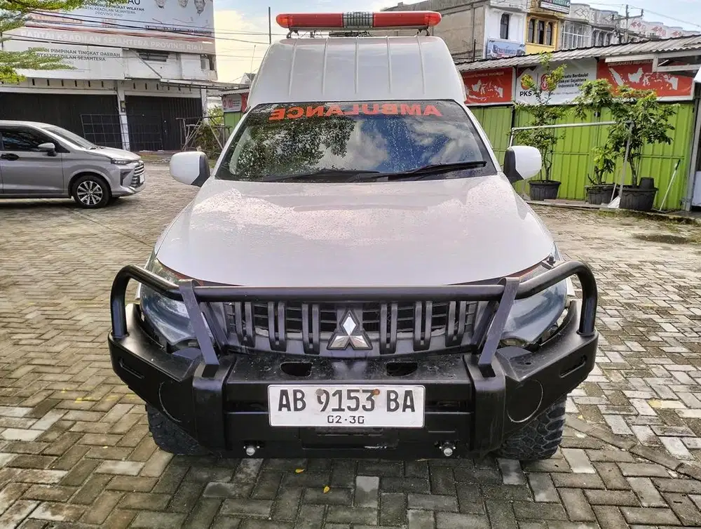 Ambulance Strada Triton 2018