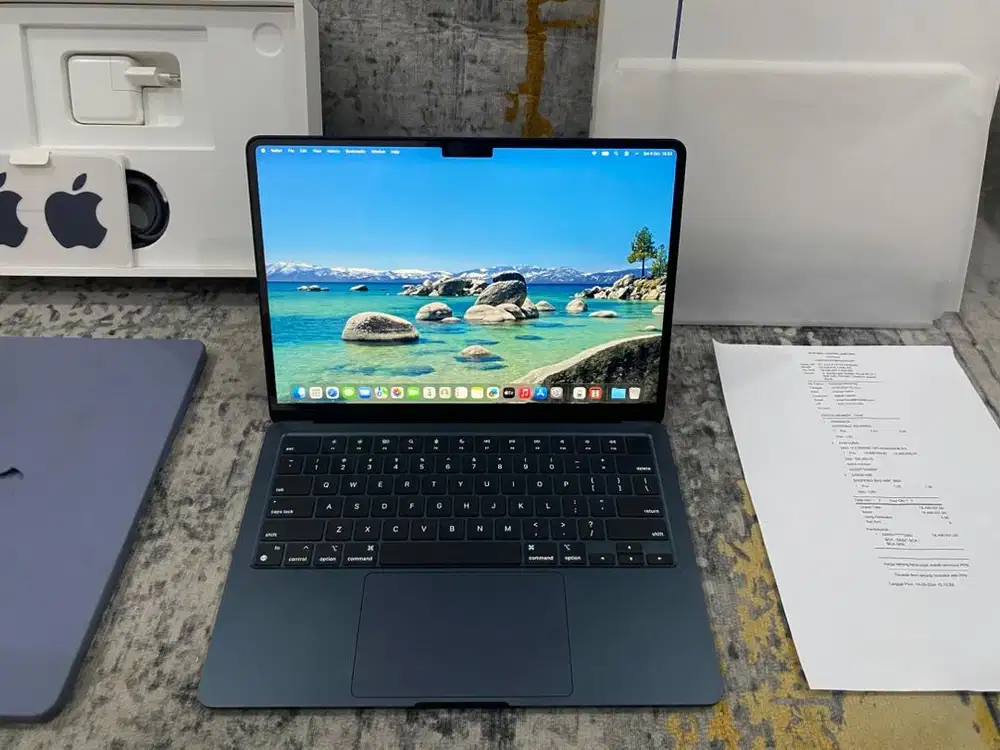 MacBook Air M3 13 Inch 2024 8/256Gb Ex iBox Fullset Like New