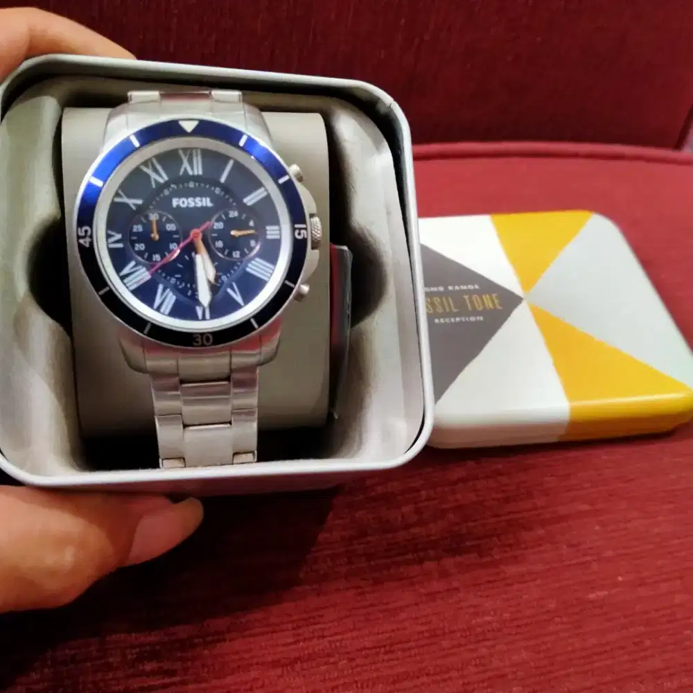 Dijual jam tangan pria. fosil